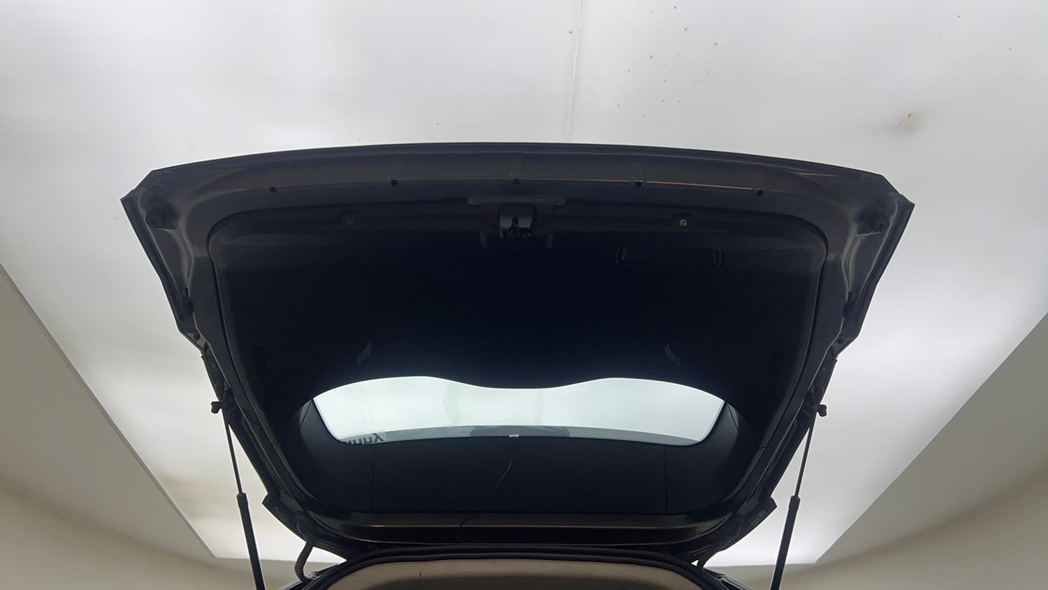 Used 2023 Tata Safari XM Diesel Manual interior DICKY DOOR OPEN VIEW