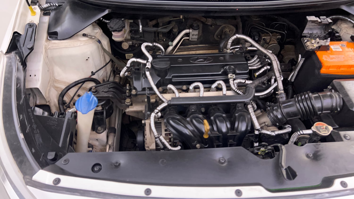 Used 2016 Hyundai Elite i20 Sportz 1.2 Petrol Manual engine ENGINE RIGHT SIDE VIEW