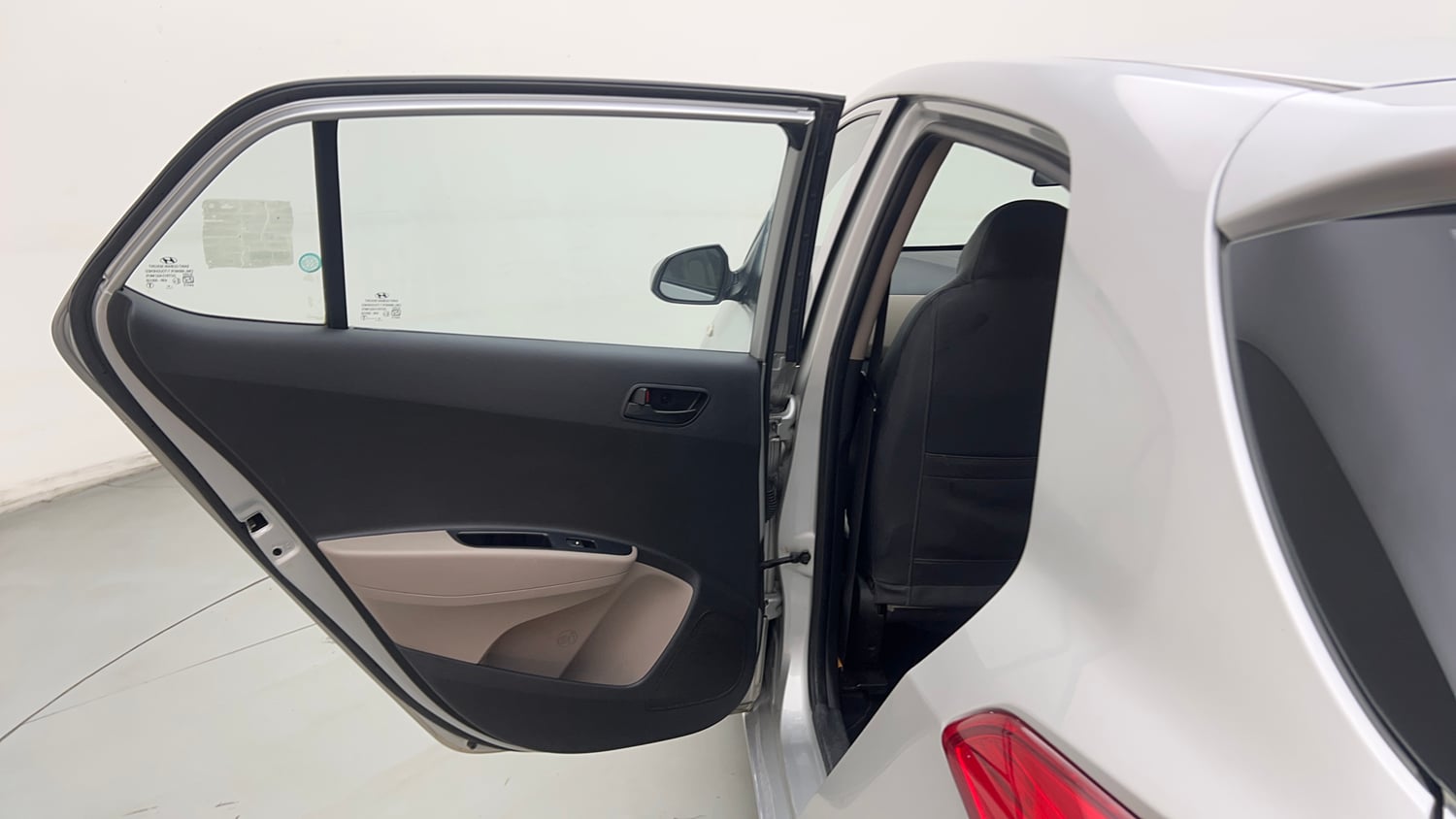 Used 2018 Hyundai Grand i10 Magna 1.2 Kappa VTVT CNG (outside fitted) Cng Manual interior LEFT REAR DOOR OPEN VIEW