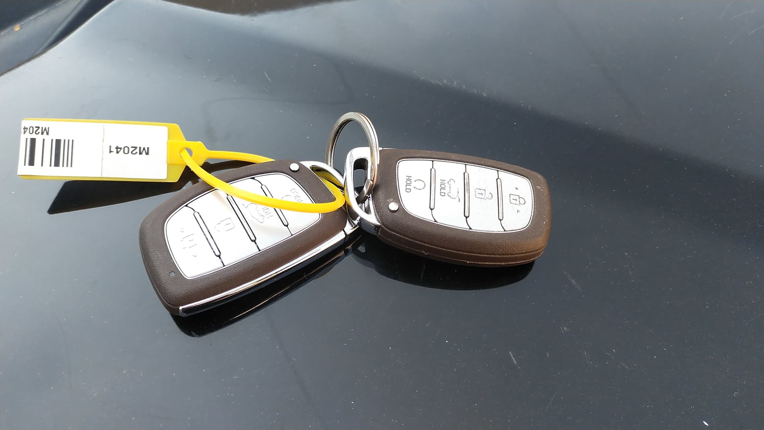Used 2023 Hyundai Venue SX (O) 1.0 Turbo DCT Petrol Automatic extra CAR KEY VIEW