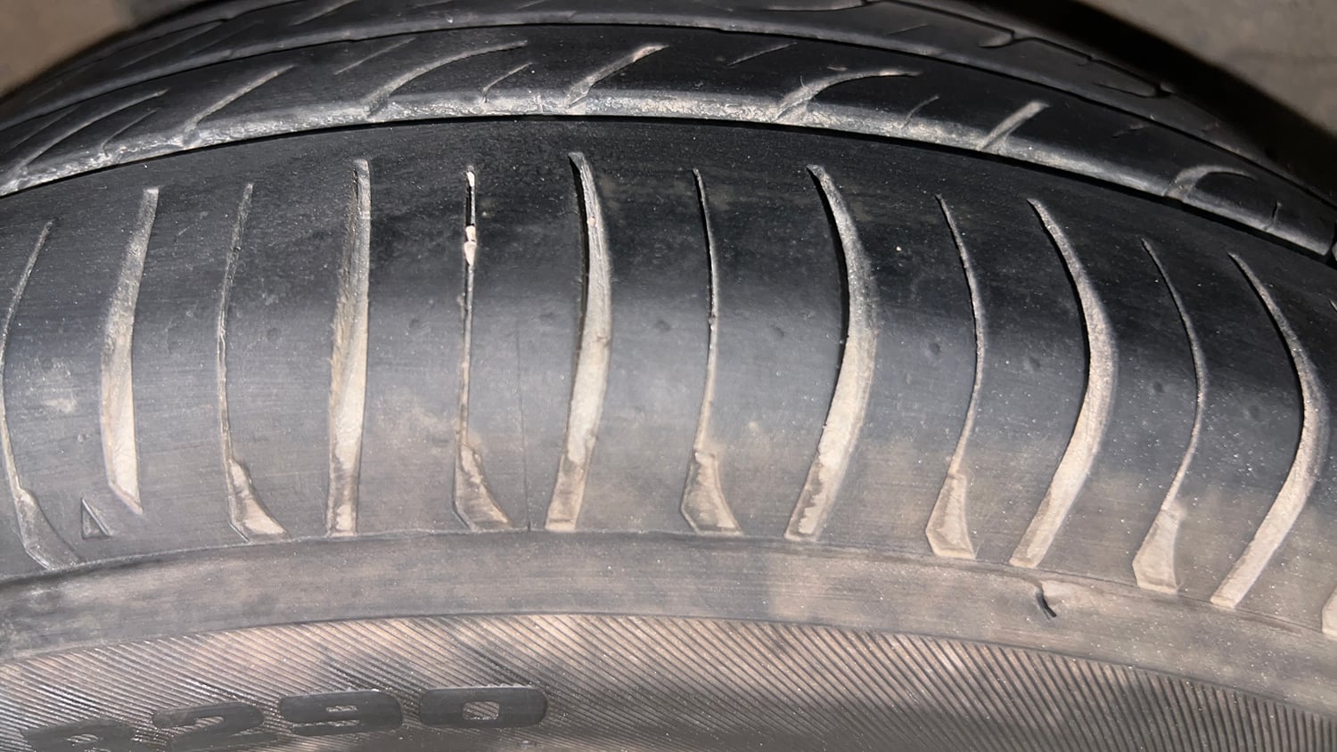 Used 2016 Honda Amaze 1.2 S i-VTEC Petrol Manual tyres RIGHT REAR TYRE TREAD VIEW