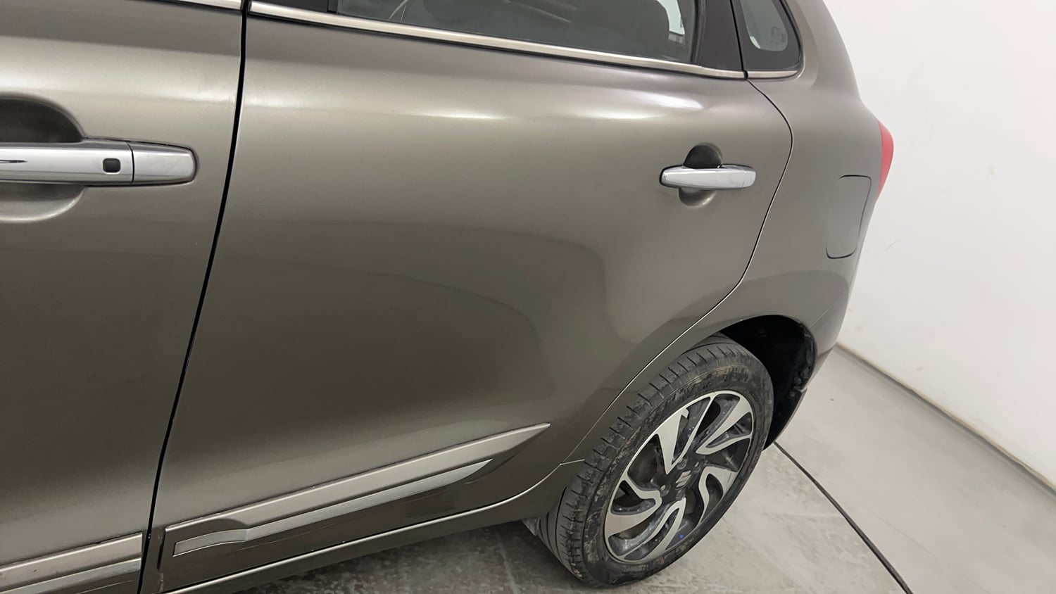 Used 2020 Maruti Suzuki Baleno Zeta Petrol Manual dents MINOR SCRATCH