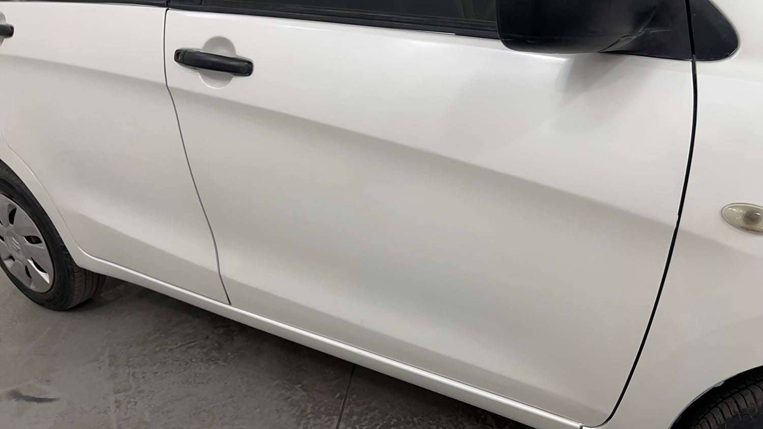 Used 2014 Maruti Suzuki Celerio VXi AMT Petrol Automatic dents MINOR SCRATCH