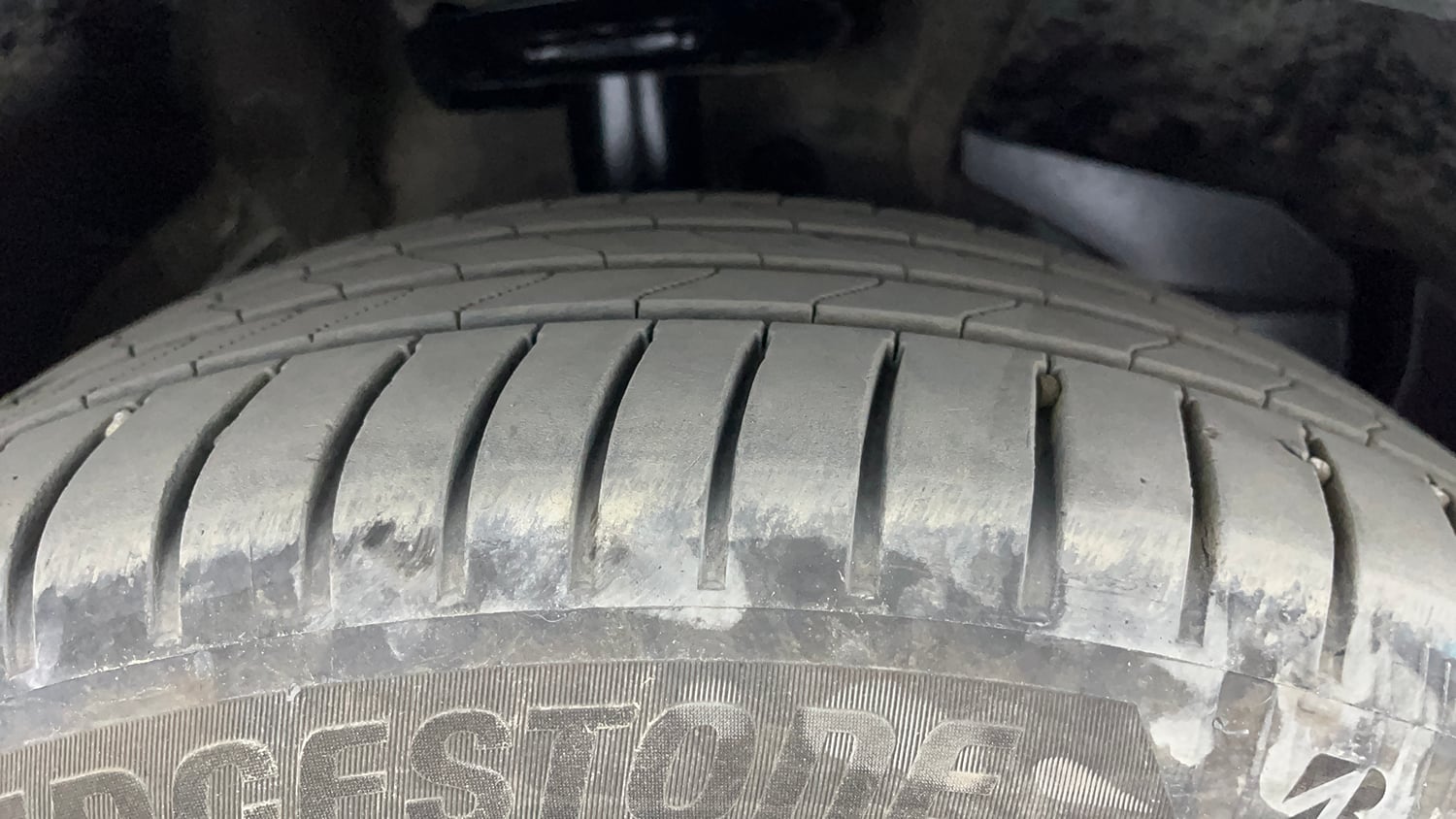 Used 2021 MG Motors Hector Plus Sharp 1.5 Petrol Turbo DCT 6-STR Petrol Automatic tyres RIGHT FRONT TYRE TREAD VIEW