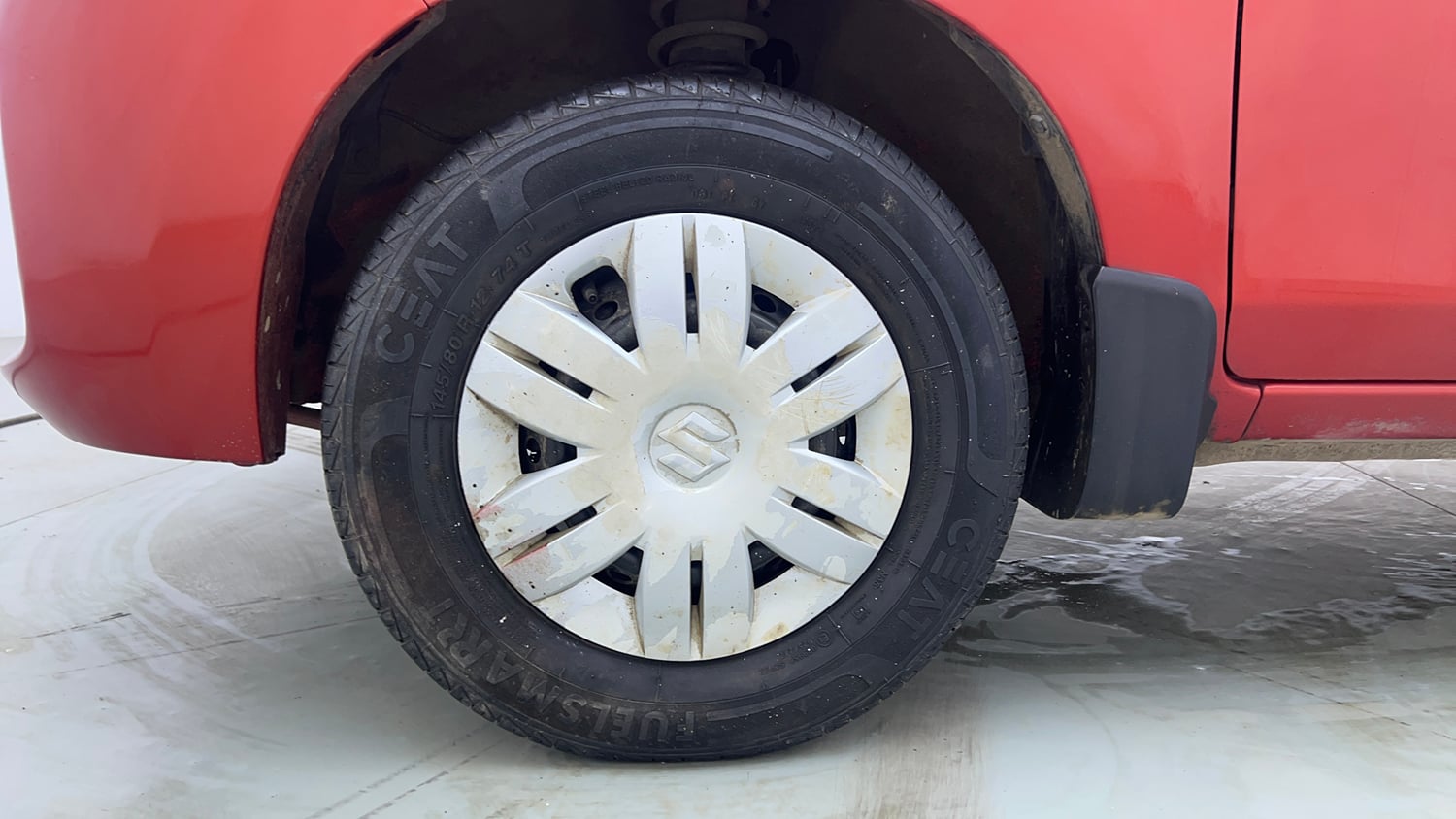 Used 2023 Maruti Suzuki Alto 800 LXi (O) Petrol Manual tyres LEFT FRONT TYRE RIM VIEW