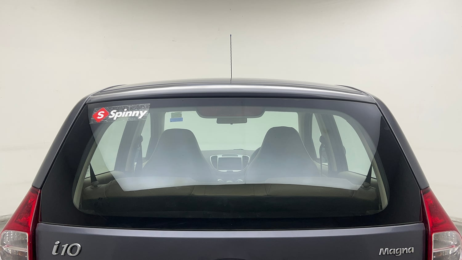 Used 2015 Hyundai i10 Magna 1.1 iRDE2 Petrol Manual exterior BACK WINDSHIELD VIEW