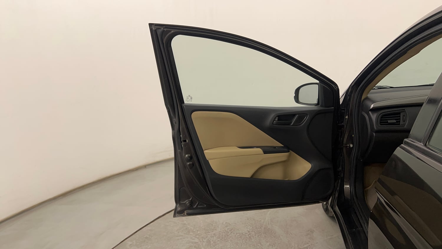Used 2016 Honda City SV CVT Petrol Automatic interior LEFT FRONT DOOR OPEN VIEW