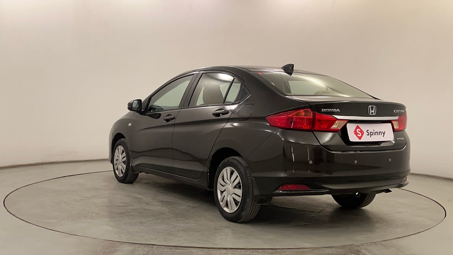 Used 2016 Honda City SV CVT Petrol Automatic exterior LEFT REAR CORNER VIEW