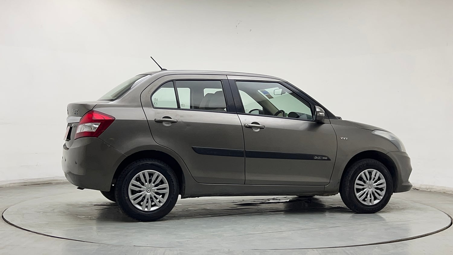 Used 2015 Maruti Suzuki Swift Dzire VXI Petrol Manual exterior RIGHT REAR CORNER VIEW