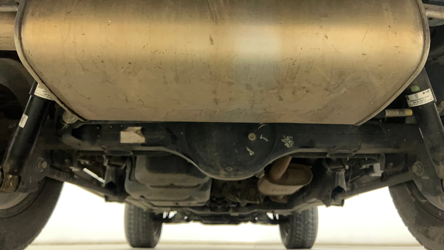 Used 2022 mahindra Thar LX Hard Top Petrol AT 4WD Petrol Automatic extra REAR UNDERBODY VIEW (TAKEN FROM REAR)