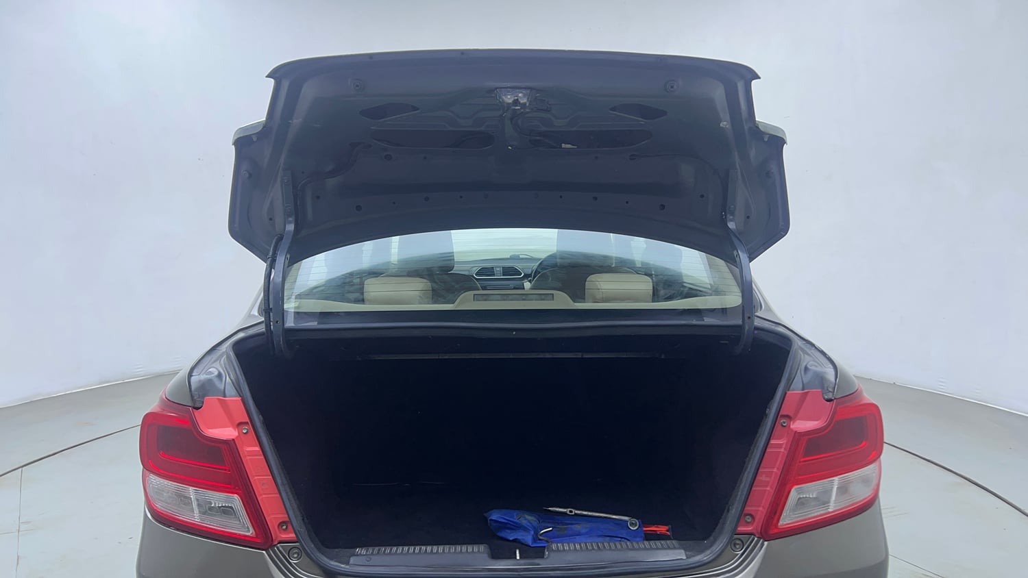 Used 2018 Maruti Suzuki Dzire ZXi Petrol Manual interior DICKY DOOR OPEN VIEW