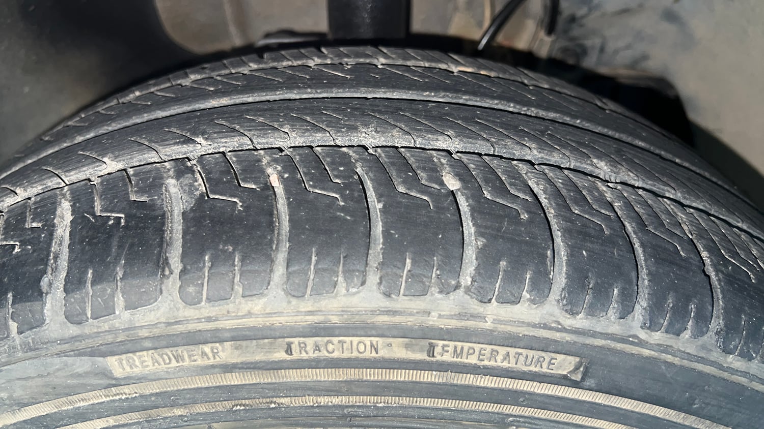 Used 2017 Tata Tiago Revotron XZ Petrol Manual tyres RIGHT FRONT TYRE TREAD VIEW