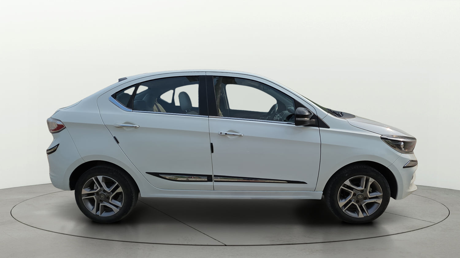 Used 2023 Tata Tigor XZ Plus Leatherette Pack Petrol Manual exterior RIGHT SIDE VIEW