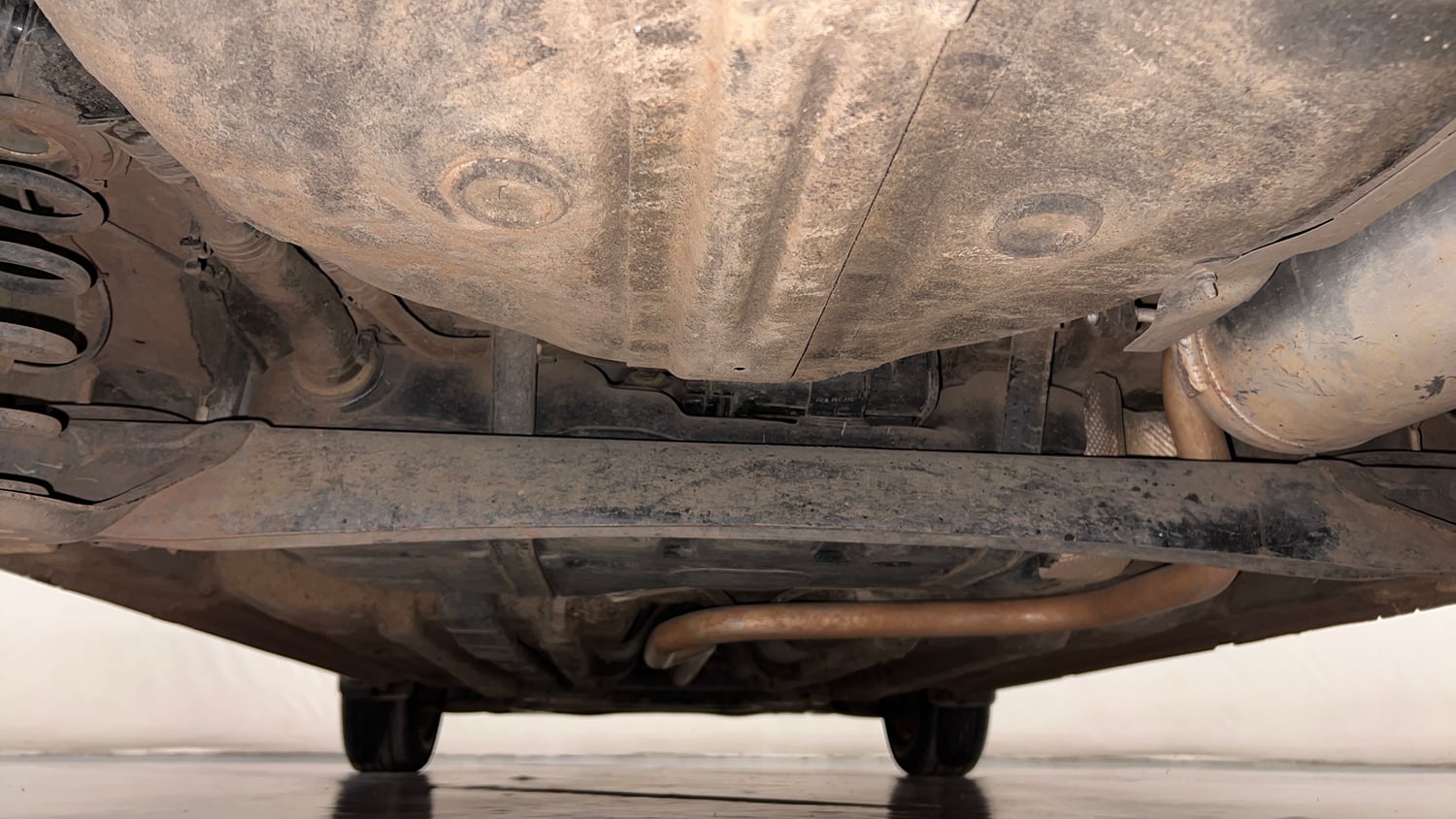 Used 2016 Hyundai Elite i20 Sportz 1.2 Petrol Manual extra REAR UNDERBODY VIEW (TAKEN FROM REAR)