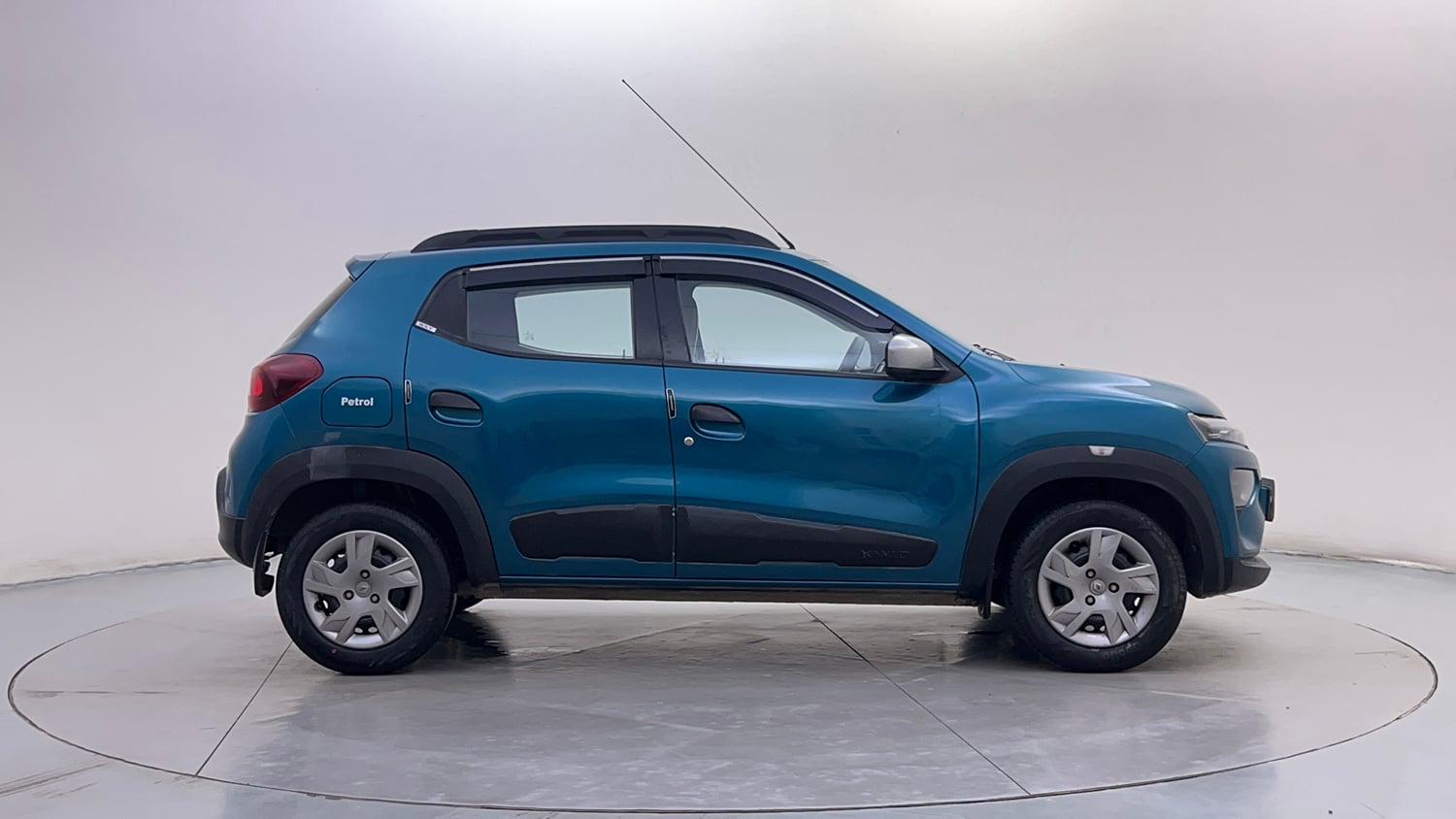 Used 2020 Renault Kwid RXT 1.0 Opt Petrol Manual exterior RIGHT SIDE VIEW