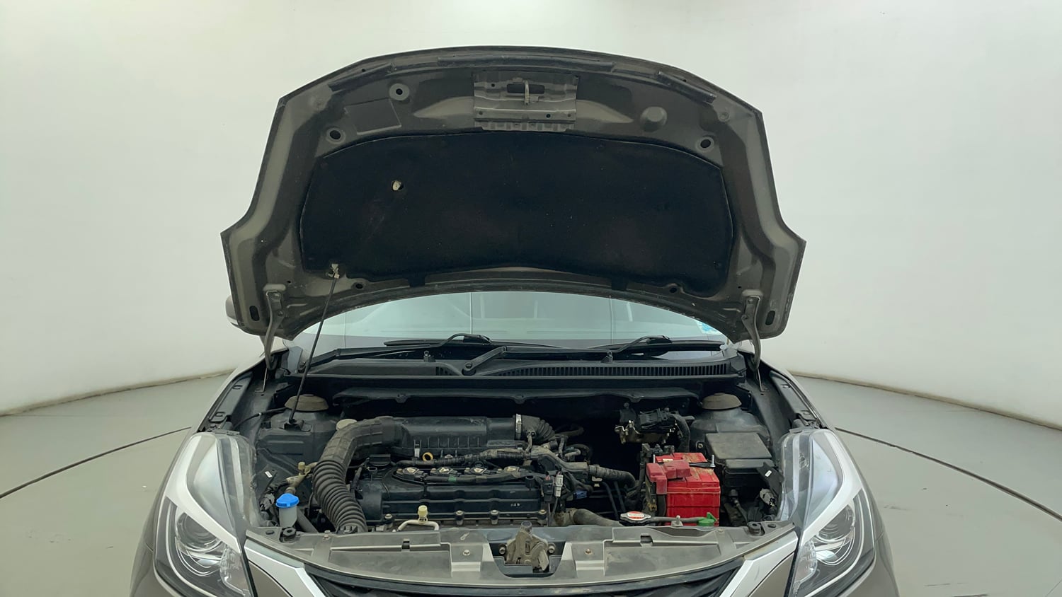 Used 2019 Maruti Suzuki Baleno Zeta Automatic Petrol Automatic engine ENGINE & BONNET OPEN FRONT VIEW