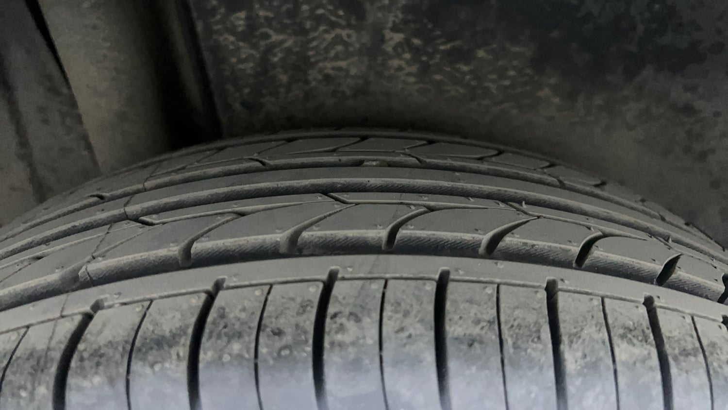 Used 2017 Maruti Suzuki S-Cross Zeta 1.3 Diesel Manual tyres RIGHT REAR TYRE TREAD VIEW