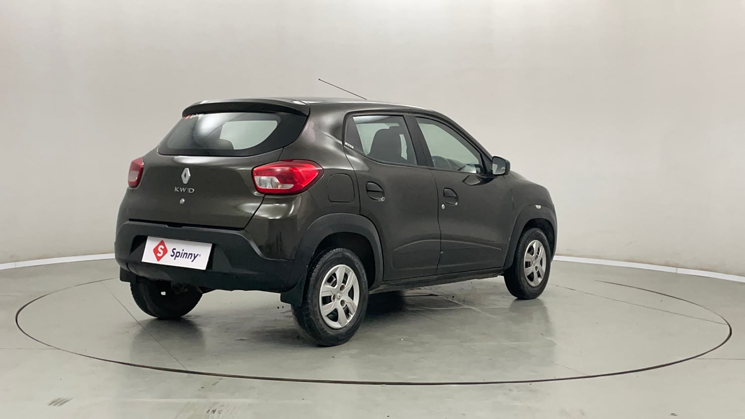 Used 2017 Renault Kwid RXT Petrol Manual exterior RIGHT REAR CORNER VIEW