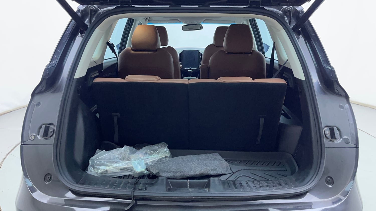 Used 2021 MG Motors Hector Plus Sharp 1.5 Petrol Turbo DCT 6-STR Petrol Automatic interior DICKY INSIDE VIEW