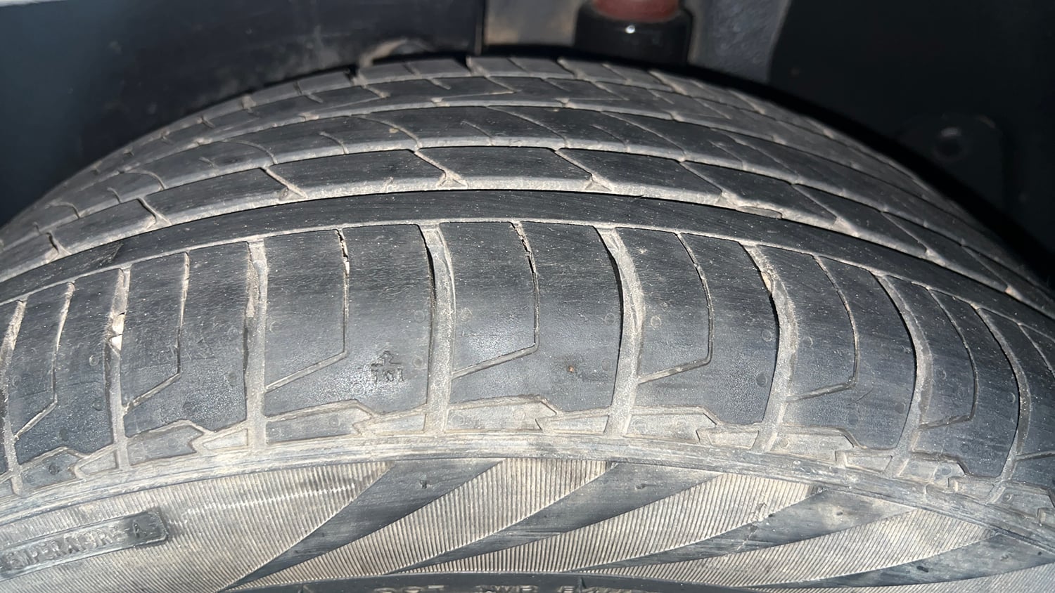 Used 2025 Hyundai Creta 1.5 CRDi Diesel MT DSL S(O) Diesel Manual tyres LEFT REAR TYRE TREAD VIEW