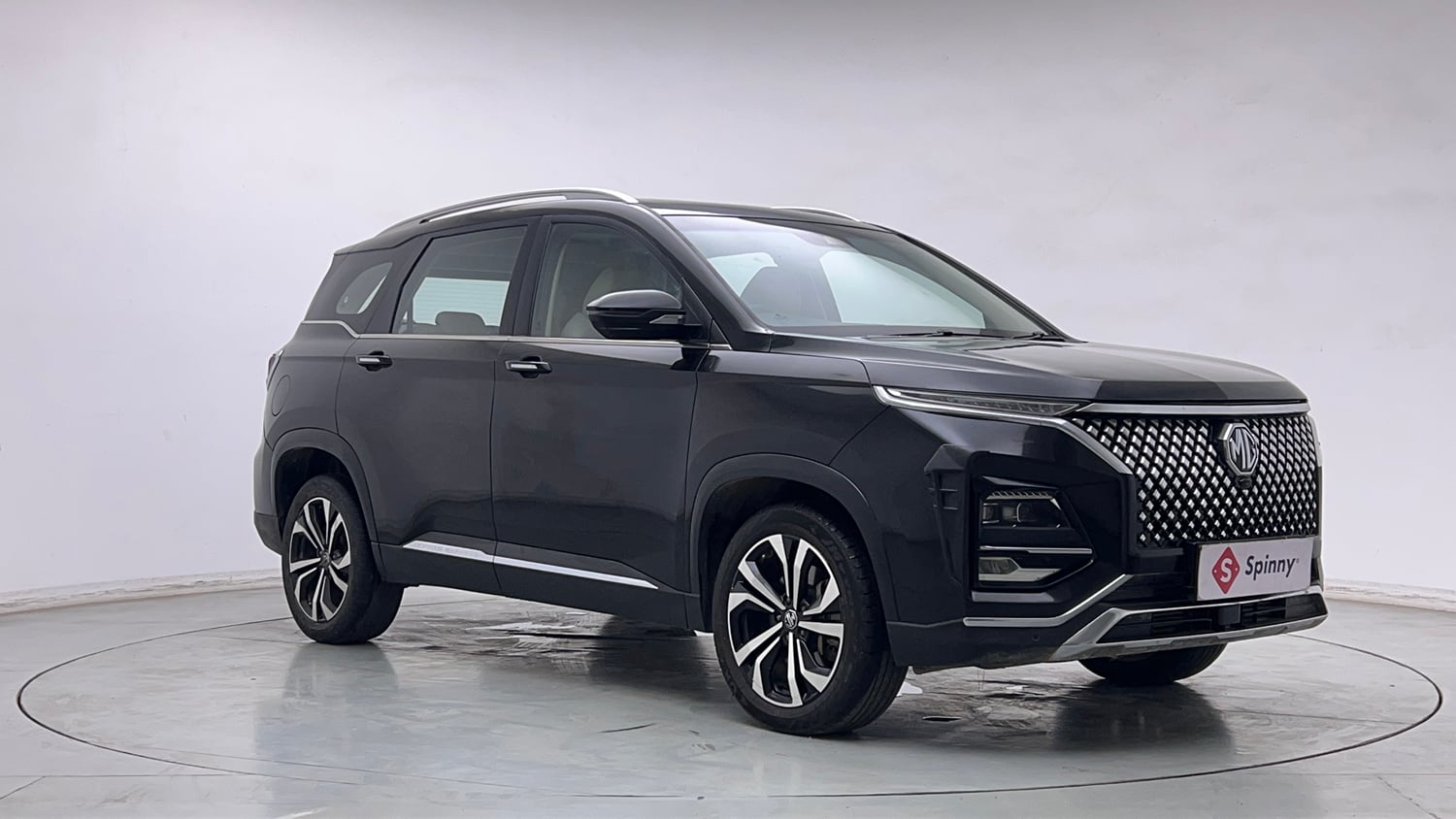 Used 2023 MG Motors Hector Savvy Pro 1.5 Turbo Petrol CVT Petrol Automatic exterior RIGHT FRONT CORNER VIEW