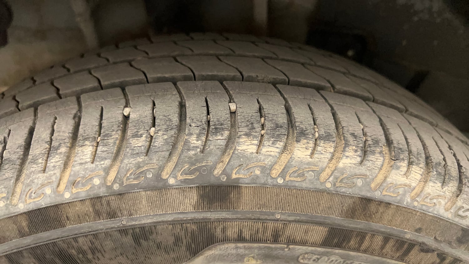 Used 2024 Tata Tigor XZ Petrol Manual tyres RIGHT REAR TYRE TREAD VIEW
