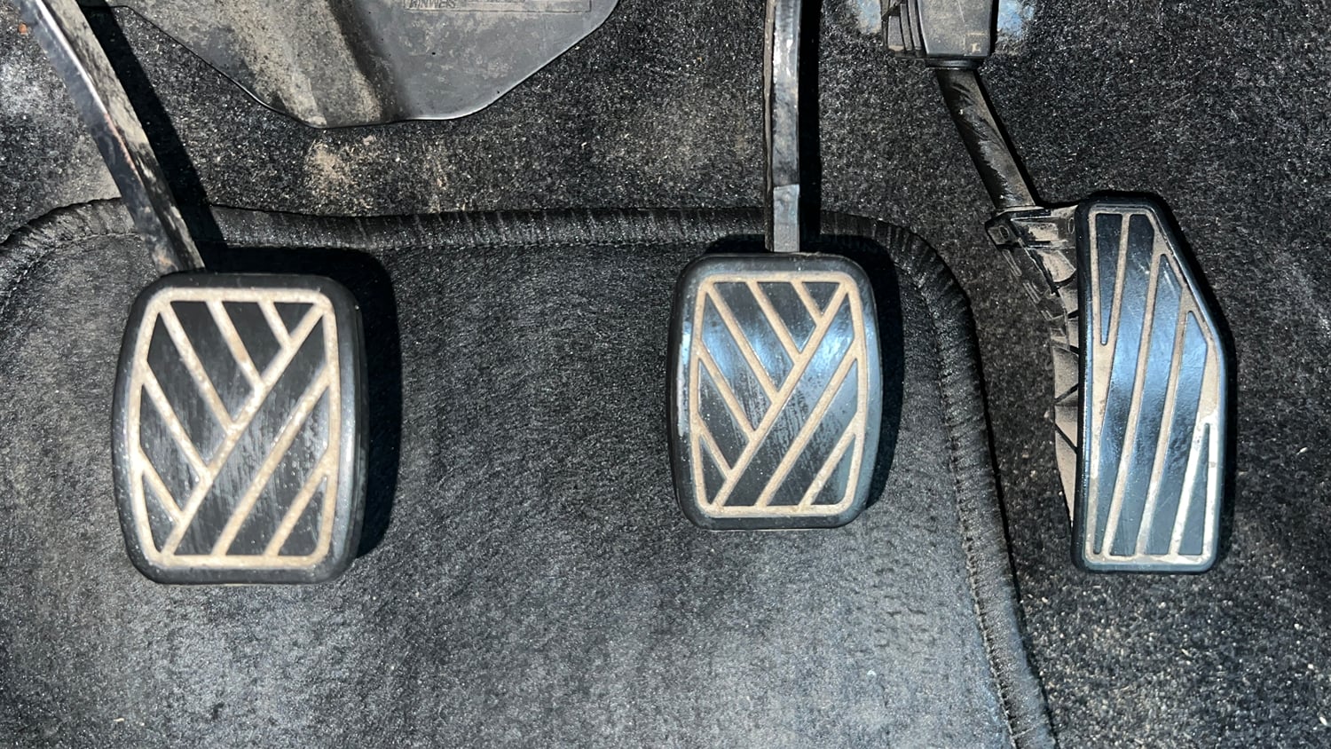 Used 2021 Maruti Suzuki XL6 Zeta MT Petrol Petrol Manual interior PEDALS VIEW