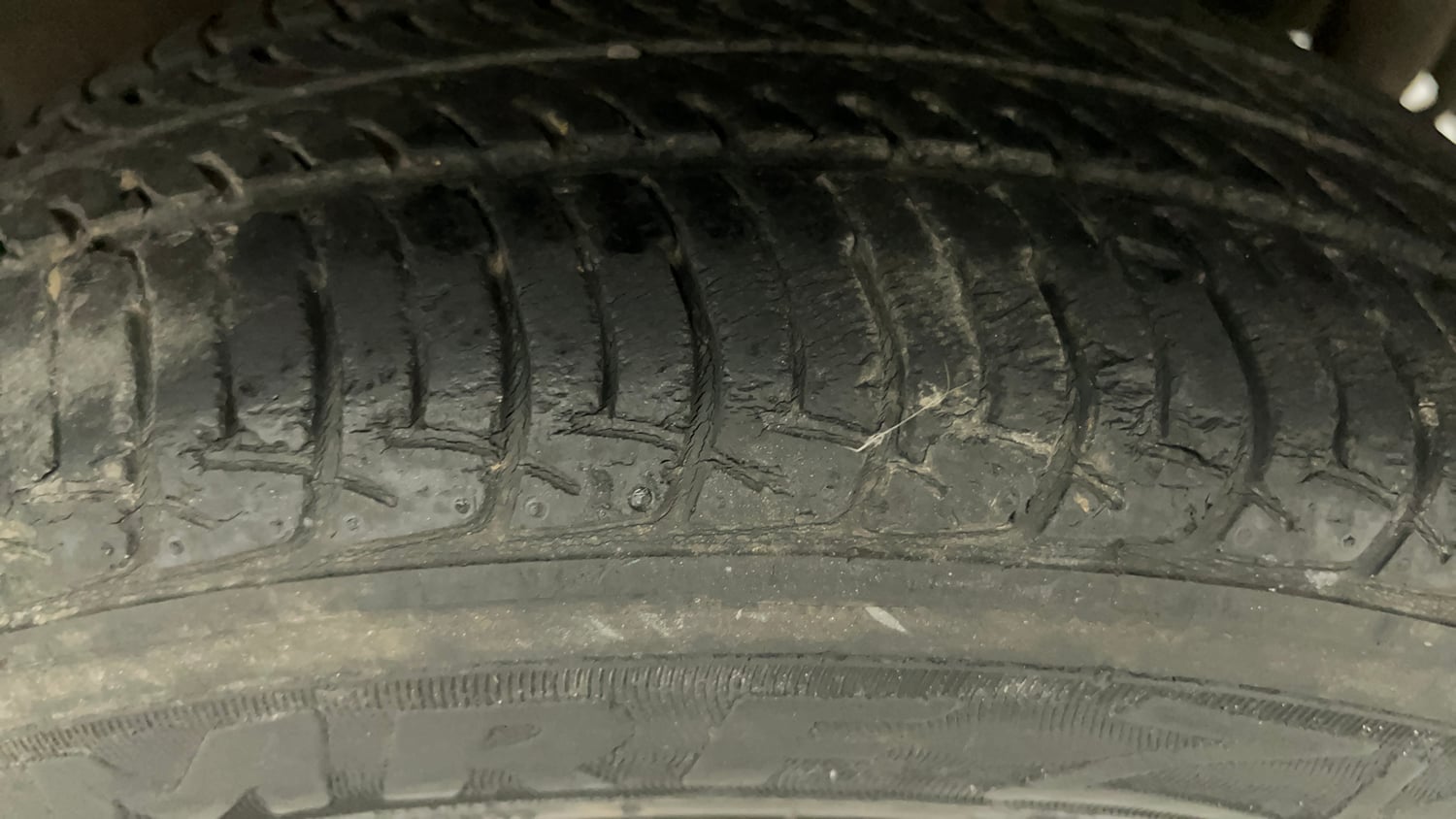 Used 2016 Maruti Suzuki Celerio VXi AMT Petrol Automatic tyres LEFT REAR TYRE TREAD VIEW