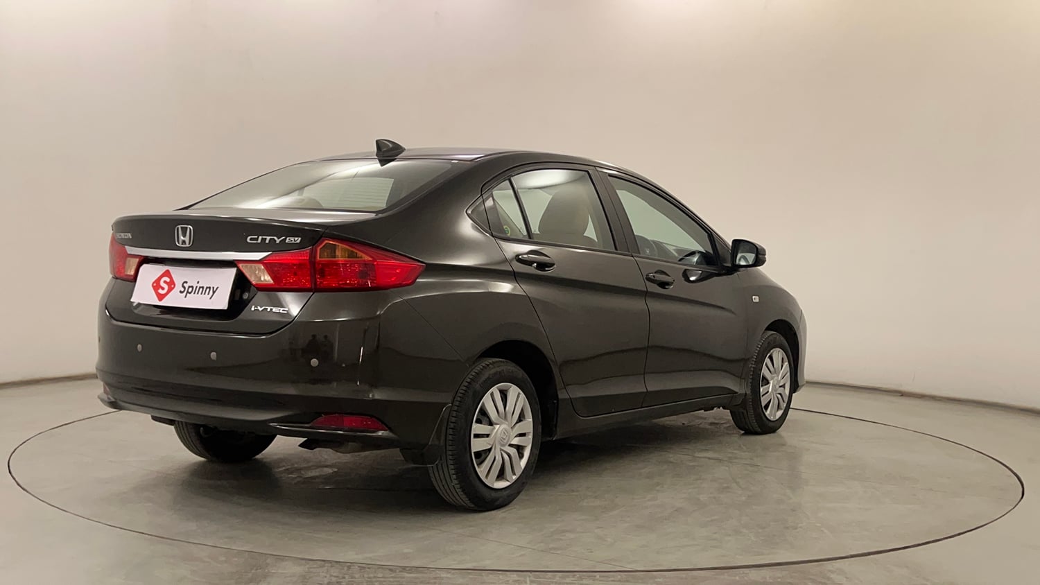 Used 2016 Honda City SV CVT Petrol Automatic exterior RIGHT REAR CORNER VIEW