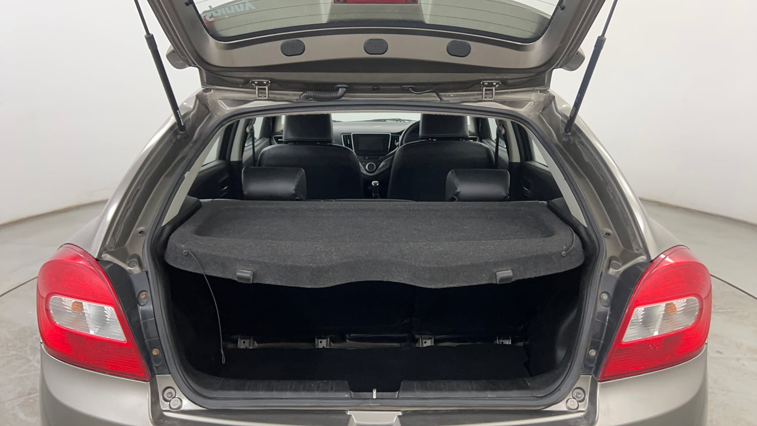 Used 2020 Maruti Suzuki Baleno Zeta Petrol Manual interior DICKY INSIDE VIEW