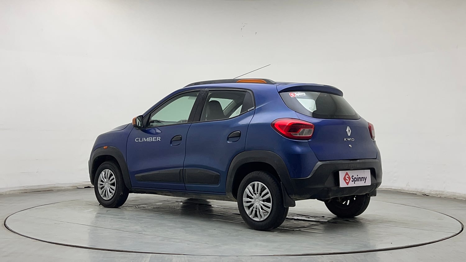 Used 2017 Renault Kwid CLIMBER 1.0 AMT Petrol Automatic exterior LEFT REAR CORNER VIEW