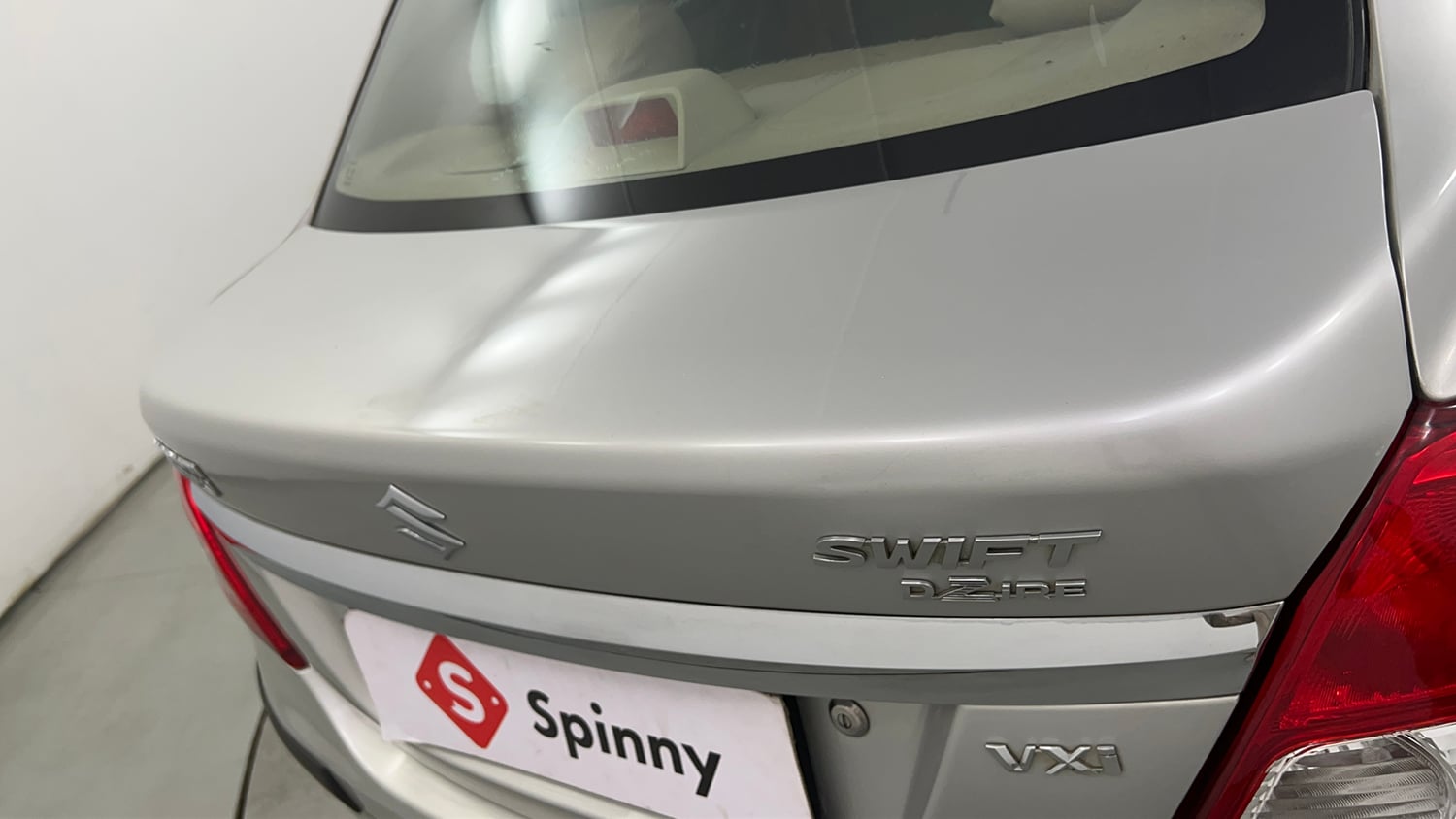 Used 2012 Maruti Suzuki Swift Dzire VXI Petrol Manual dents MINOR DENT