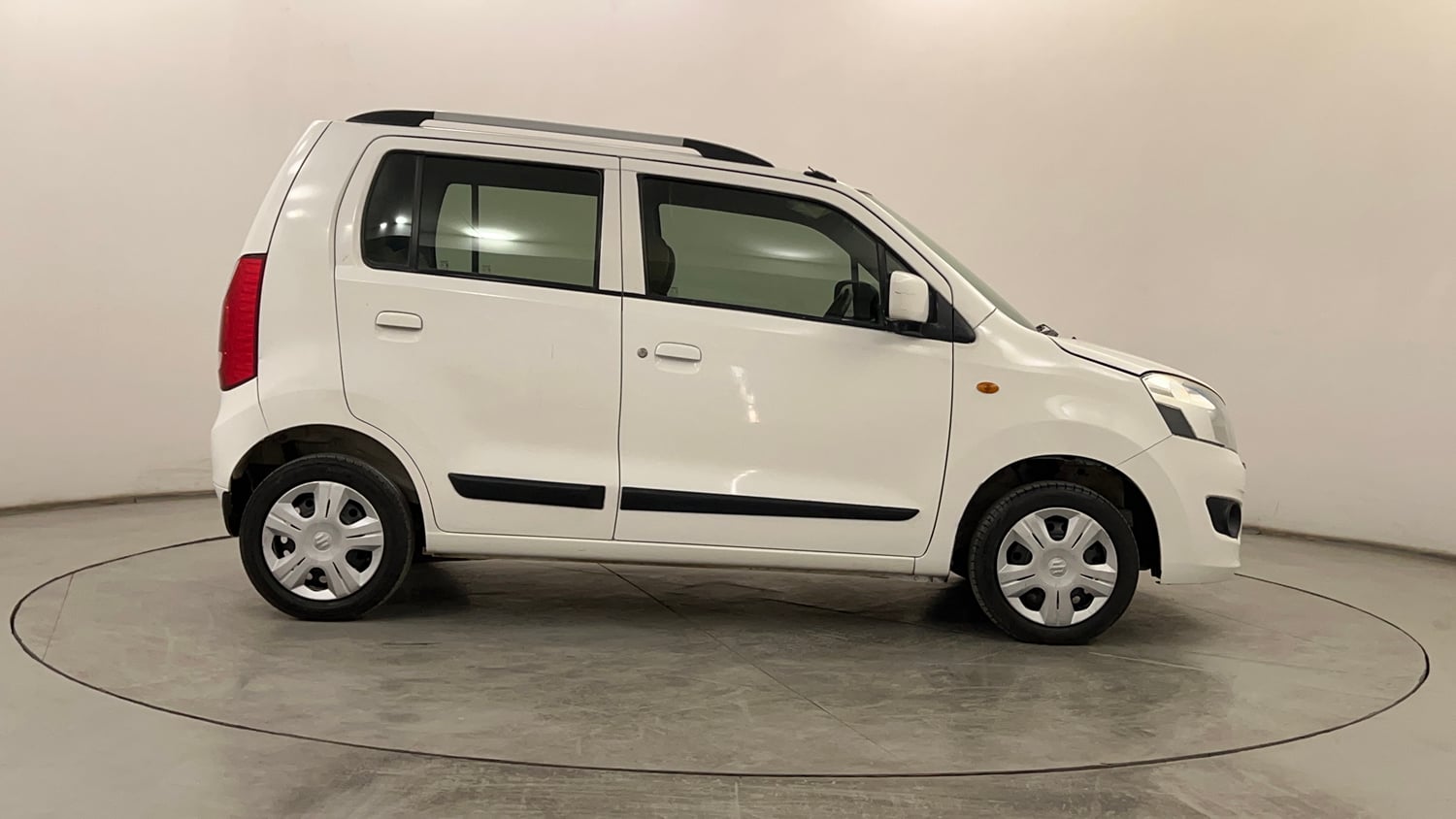 Used 2019 Maruti Suzuki Wagon R 1.0 VXI AMT Petrol Automatic exterior RIGHT SIDE VIEW