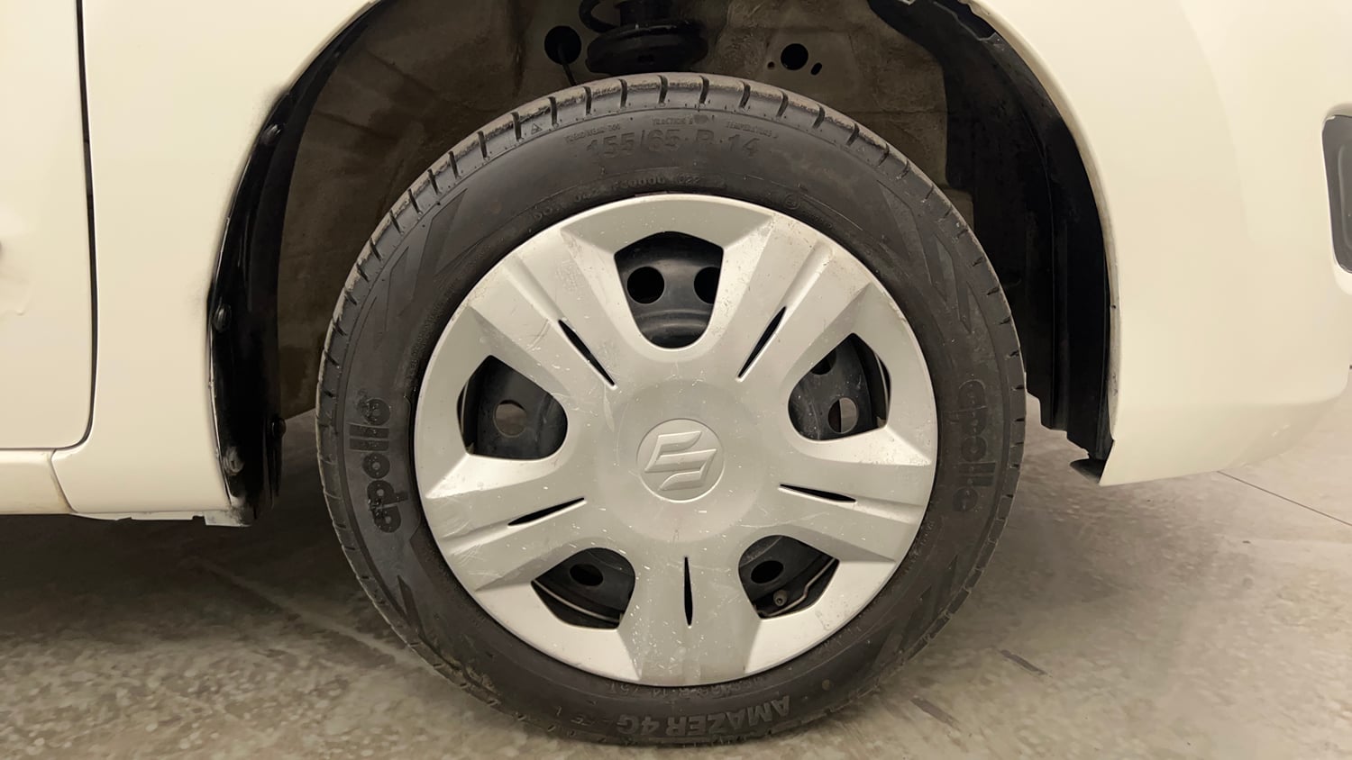 Used 2019 Maruti Suzuki Wagon R 1.0 VXI AMT Petrol Automatic tyres RIGHT FRONT TYRE RIM VIEW
