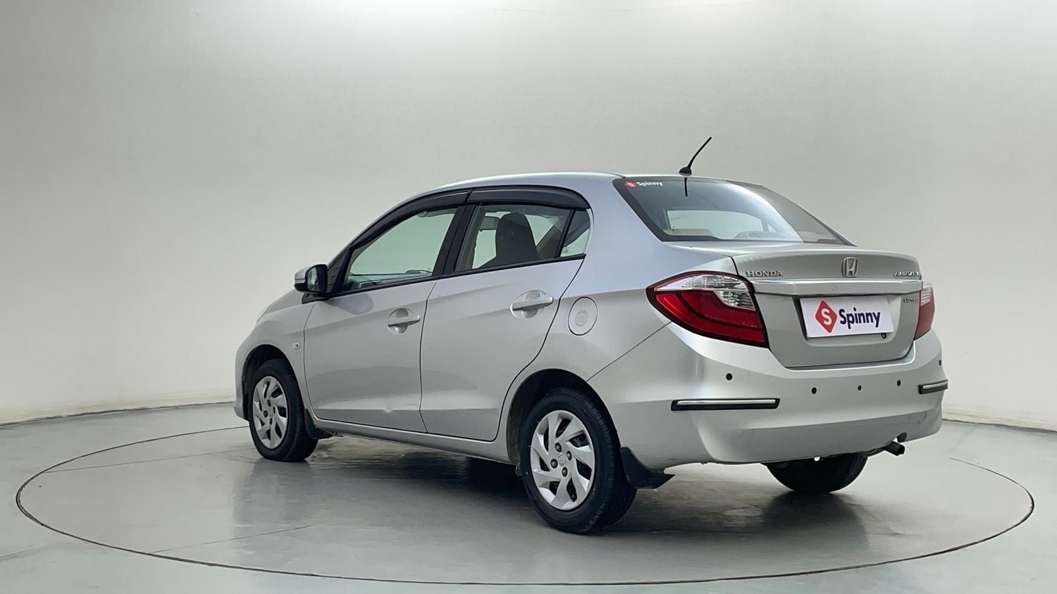 Used 2017 Honda Amaze 1.5 S i-DTEC Diesel Manual exterior LEFT REAR CORNER VIEW