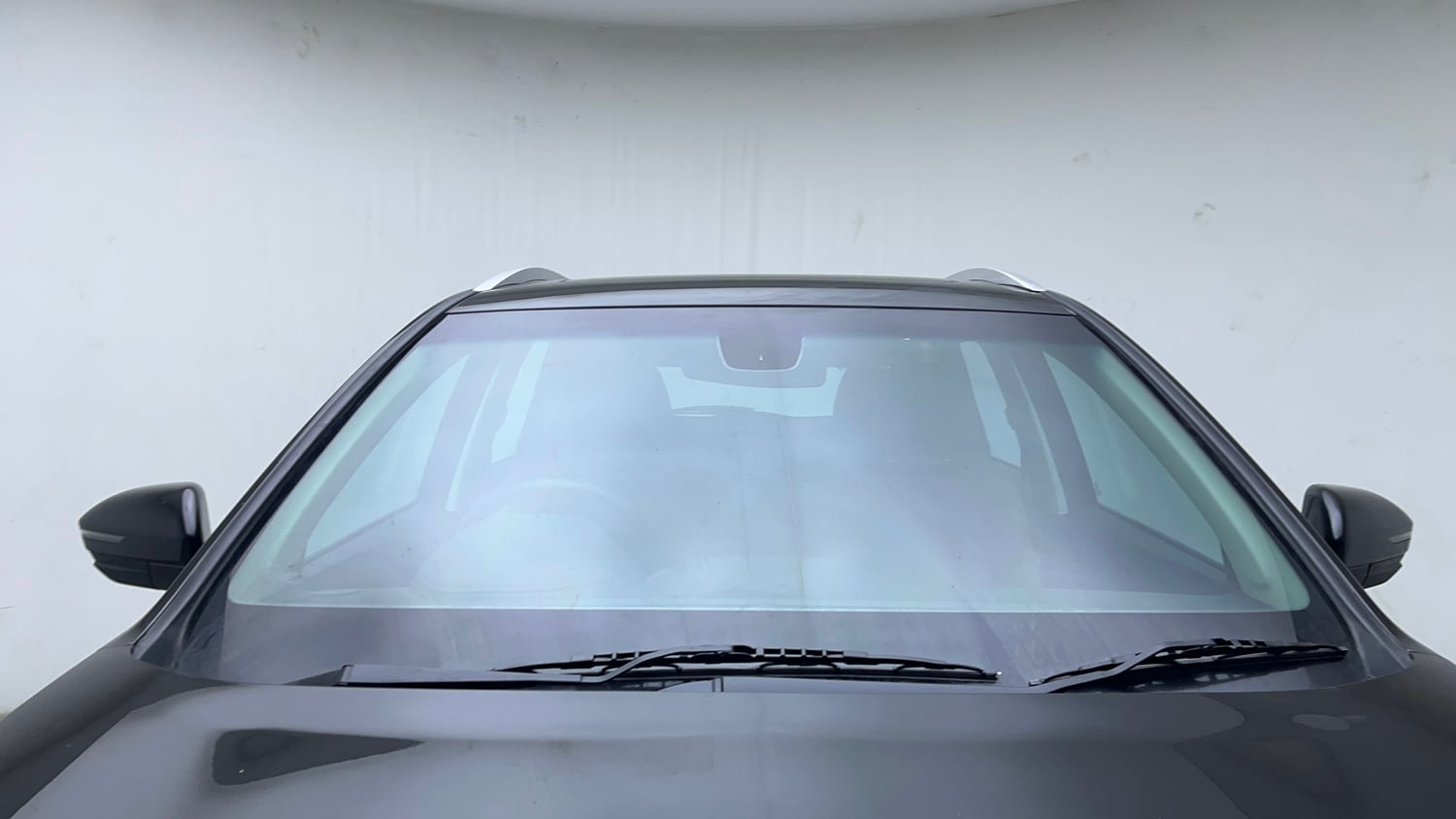 Used 2021 MG Motors Hector Plus Sharp 1.5 Petrol Turbo DCT 6-STR Petrol Automatic exterior FRONT WINDSHIELD VIEW