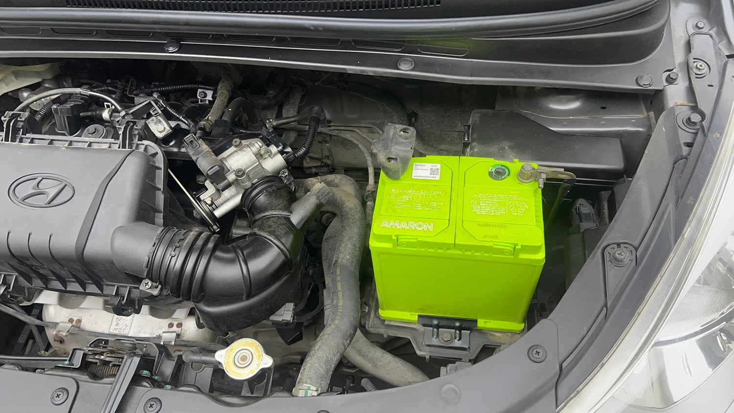 Used 2015 Hyundai i10 Magna 1.1 iRDE2 Petrol Manual engine ENGINE LEFT SIDE VIEW