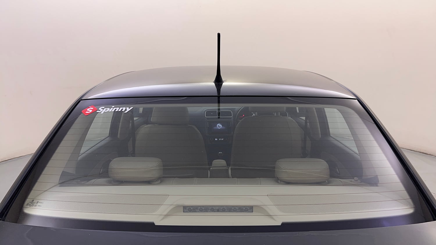 Used 2019 Volkswagen Ameo Highline Plus 1.5L (D) Diesel Manual exterior BACK WINDSHIELD VIEW