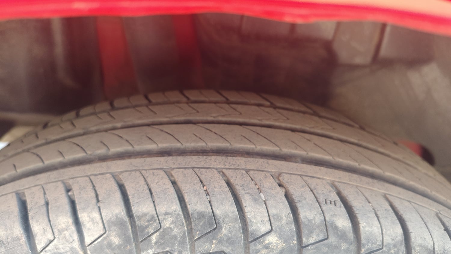 Used 2022 Maruti Suzuki Swift VXi Petrol Manual tyres LEFT REAR TYRE TREAD VIEW