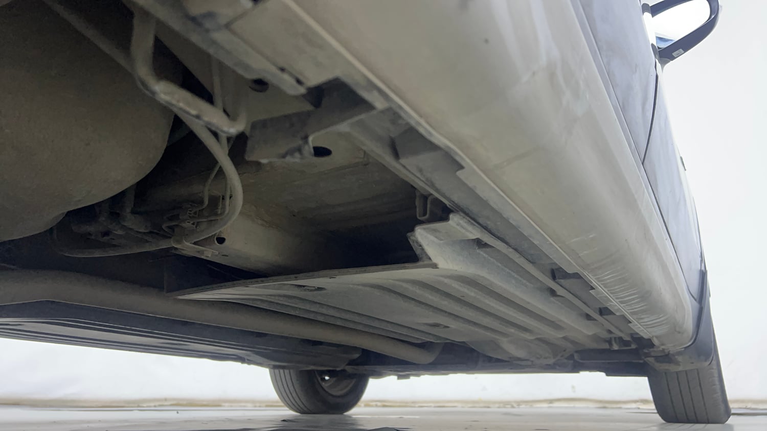 Used 2017 Maruti Suzuki S-Cross Zeta 1.3 Diesel Manual extra REAR RIGHT UNDERBODY VIEW