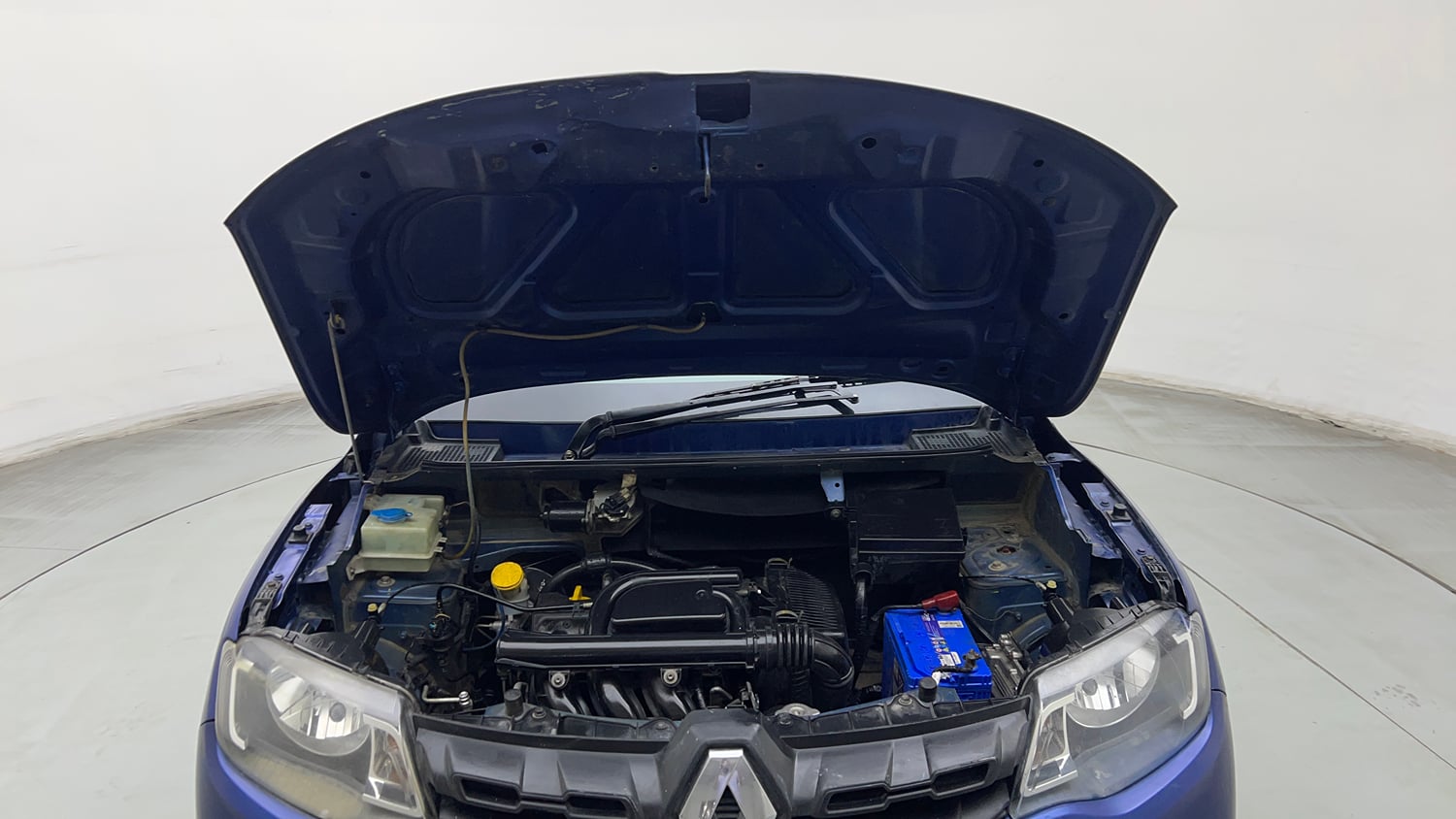 Used 2017 Renault Kwid CLIMBER 1.0 AMT Petrol Automatic engine ENGINE & BONNET OPEN FRONT VIEW