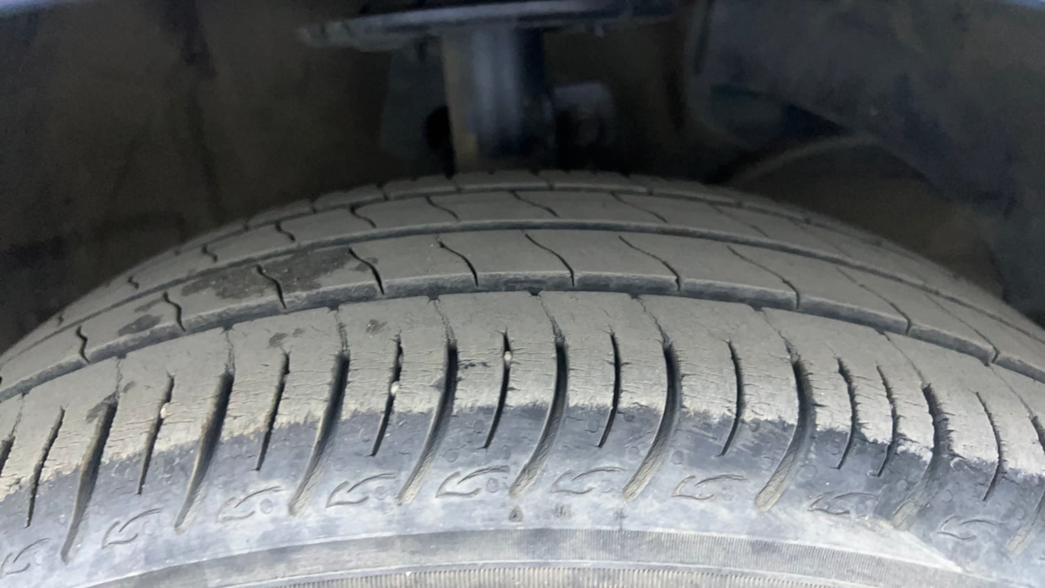 Used 2021 Maruti Suzuki Baleno Delta Petrol Manual tyres RIGHT FRONT TYRE TREAD VIEW