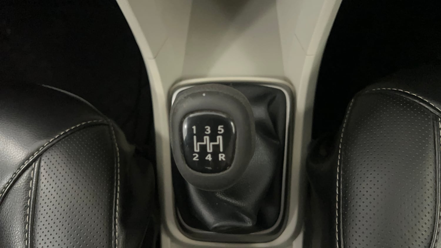 Used 2024 Tata Tigor XZ Petrol Manual interior GEAR  KNOB VIEW