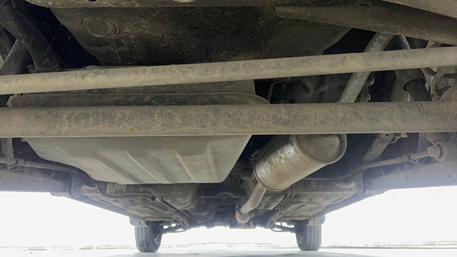 Used 2018 Maruti Suzuki Alto 800 LXi Petrol Manual extra REAR UNDERBODY VIEW (TAKEN FROM REAR)