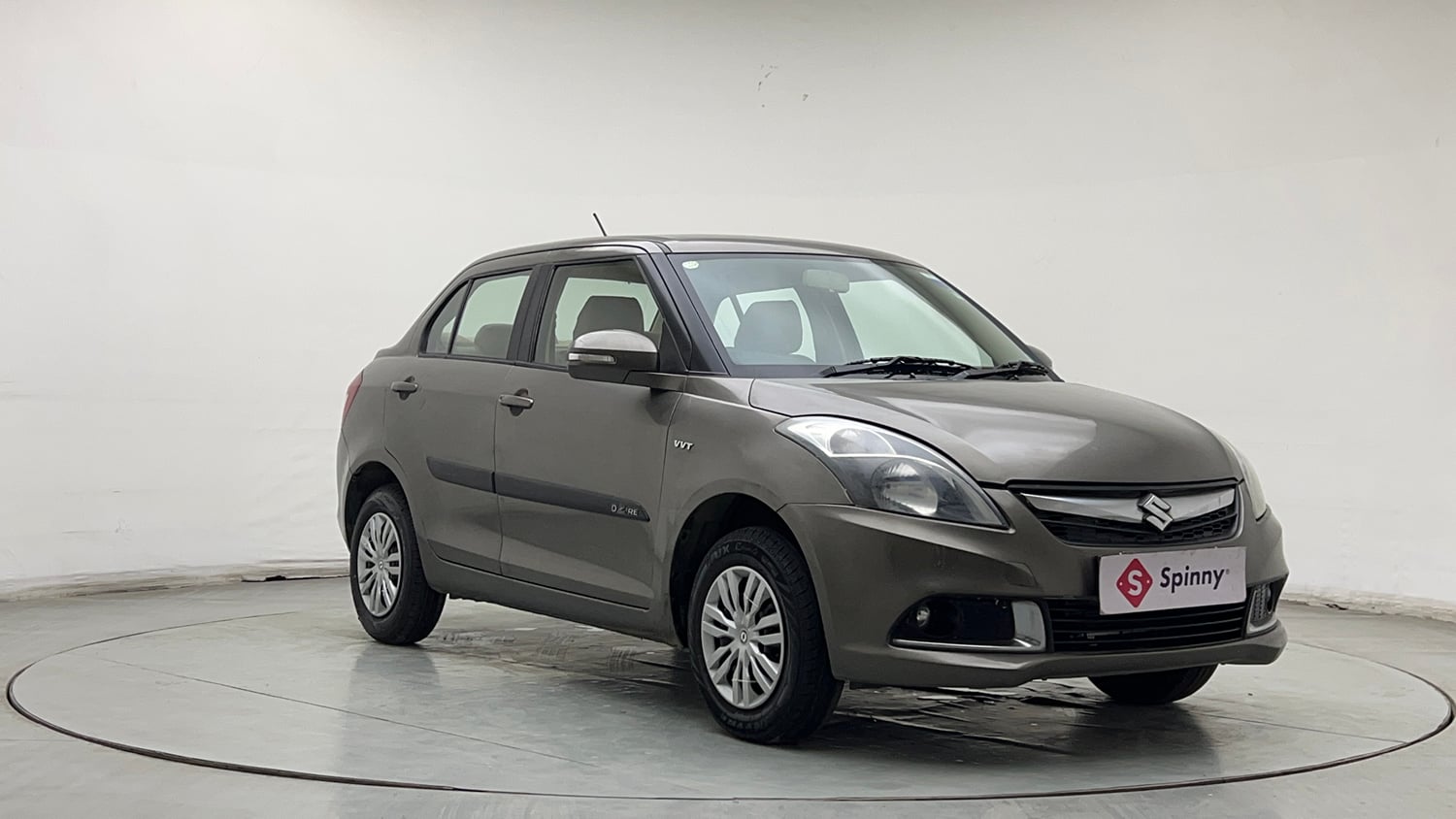 Used 2015 Maruti Suzuki Swift Dzire VXI Petrol Manual exterior RIGHT FRONT CORNER VIEW