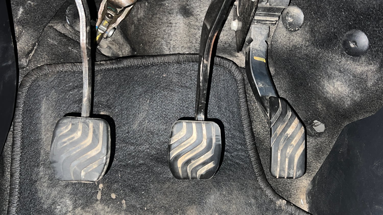Used 2022 Nissan Magnite XV Petrol Manual interior PEDALS VIEW