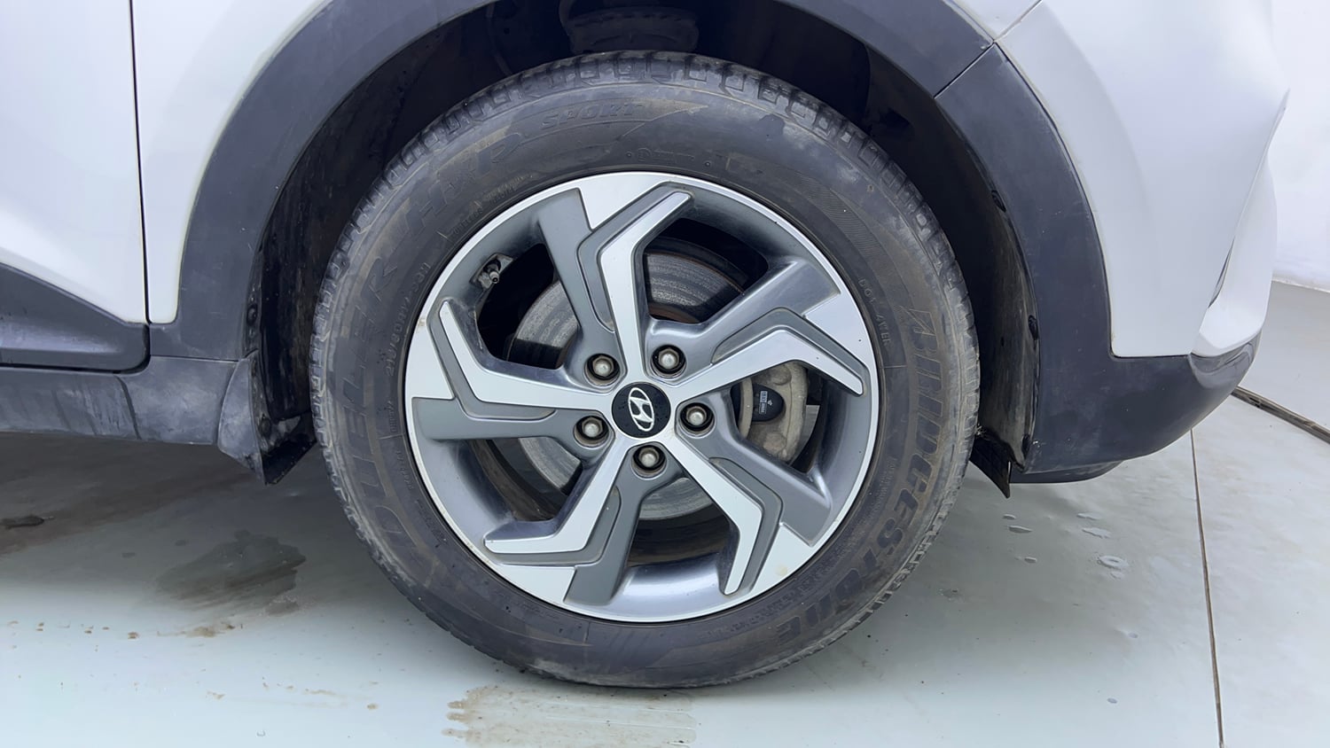 Used 2018 Hyundai Creta SX 1.6 AT Petrol Petrol Automatic tyres RIGHT FRONT TYRE RIM VIEW