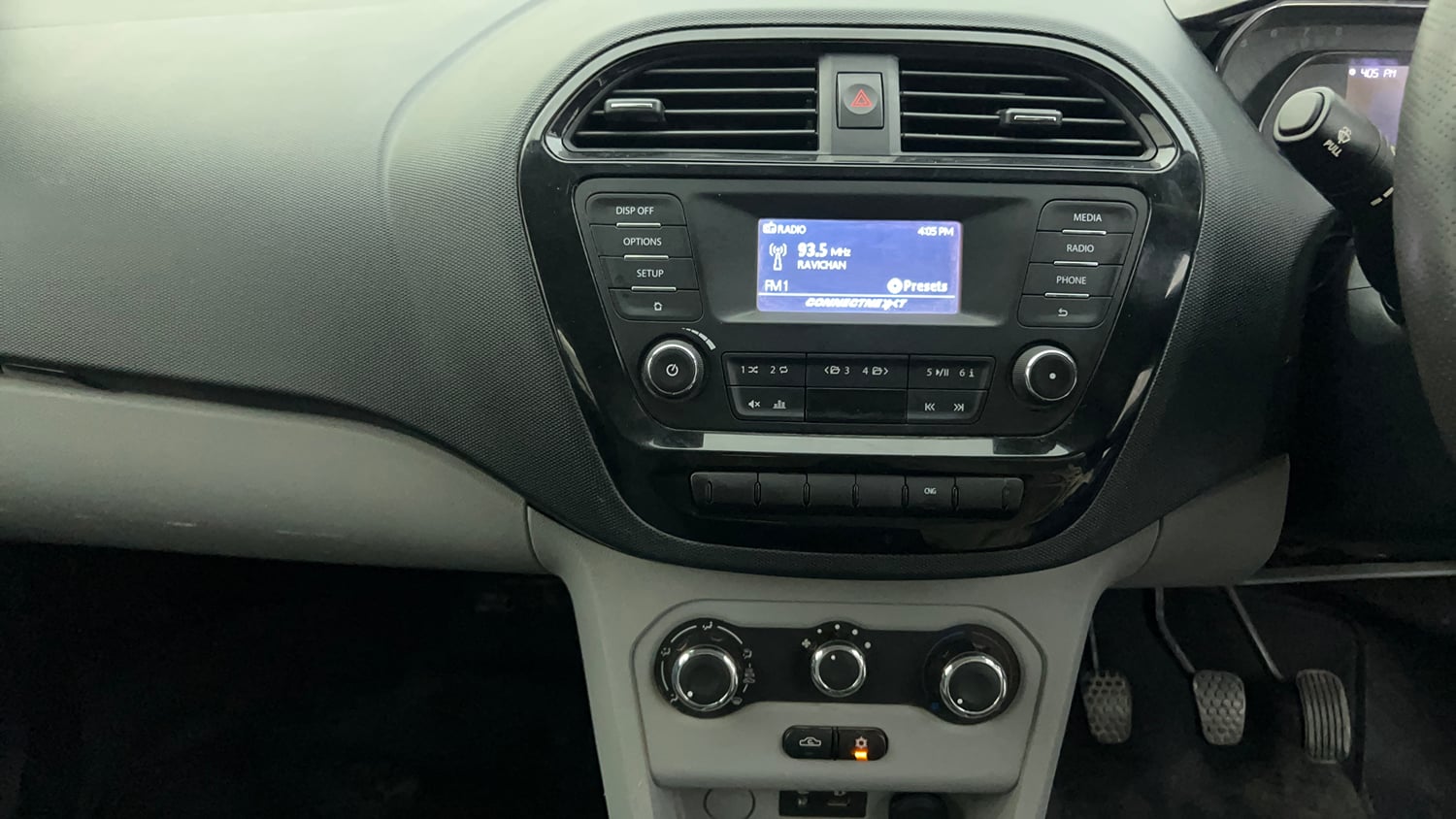 Used 2023 Tata Tiago XM CNG Cng Manual interior MUSIC SYSTEM & AC CONTROL VIEW