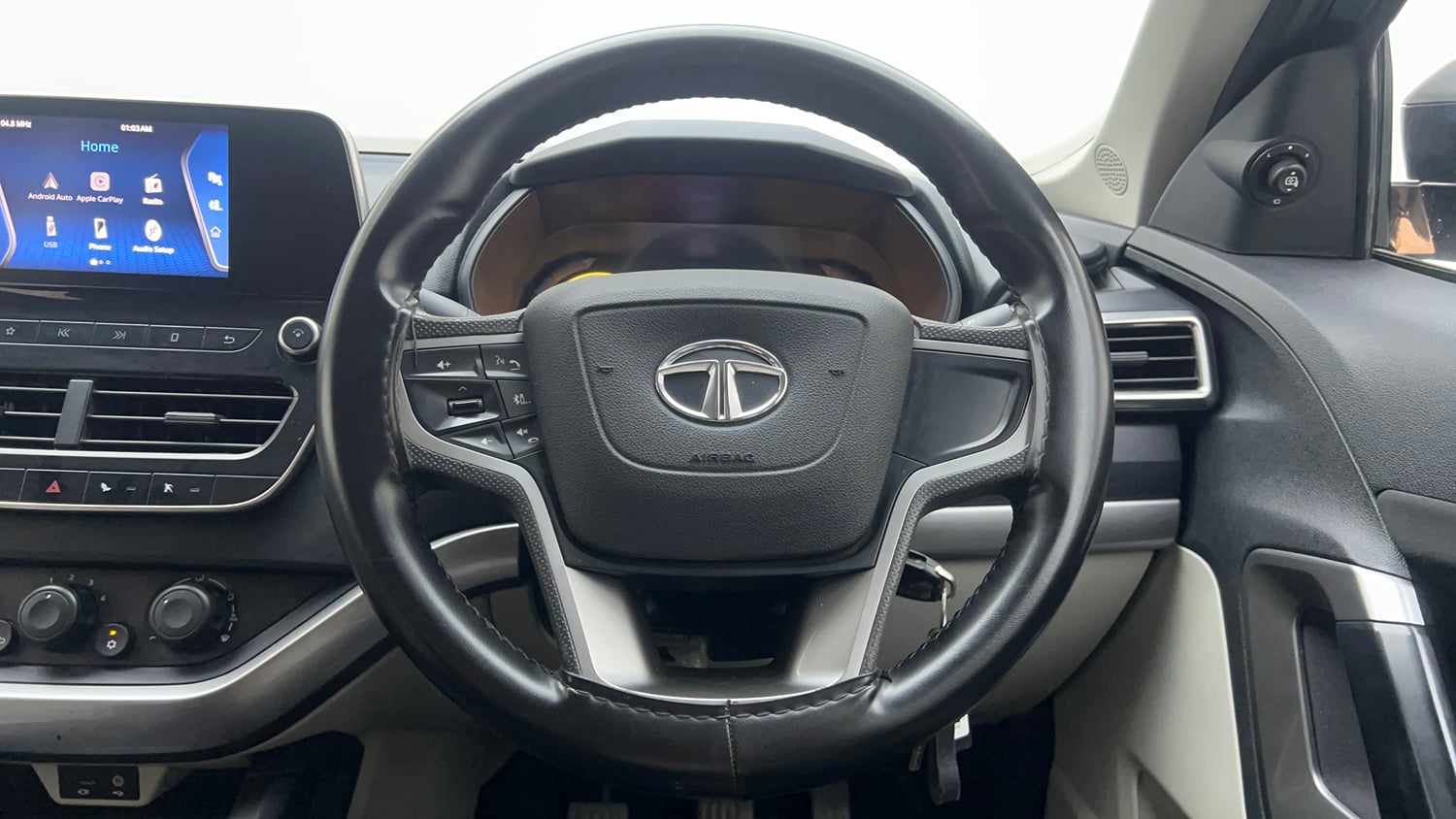 Used 2023 Tata Safari XM Diesel Manual interior STEERING VIEW