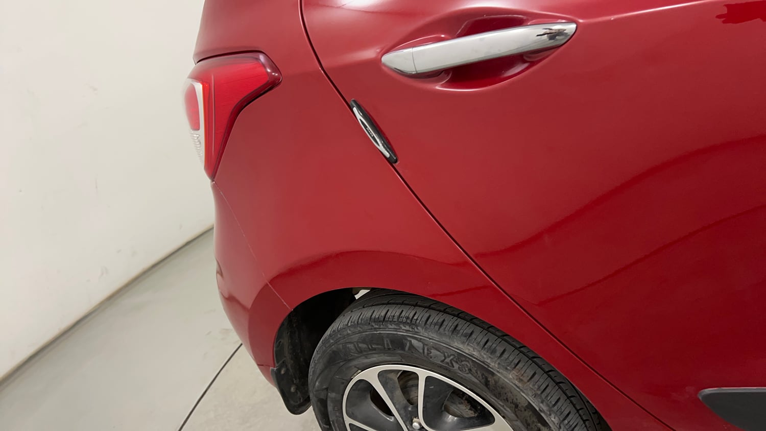 Used 2018 Hyundai Grand i10 Asta 1.2 Kappa VTVT Petrol Manual dents MINOR SCRATCH